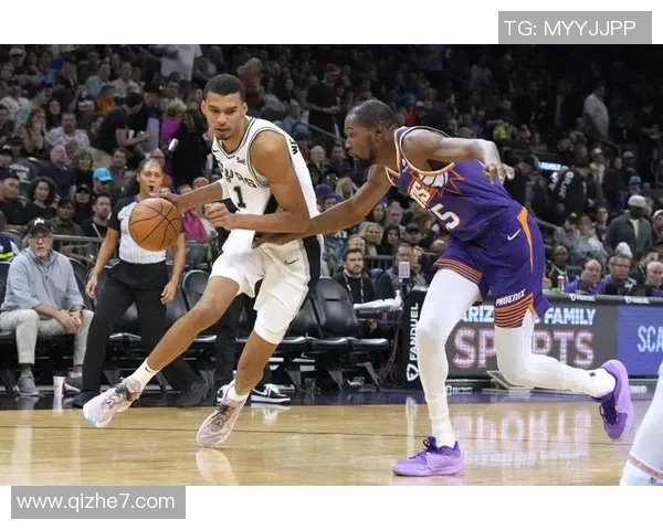 文班亚马新赛季表现惊艳场均20分10篮板3盖帽领跑最佳新秀竞争