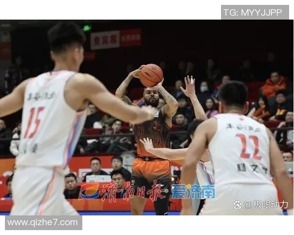 吉林男篮与山东男篮激战正酣谁能在这场对决中笑到最后